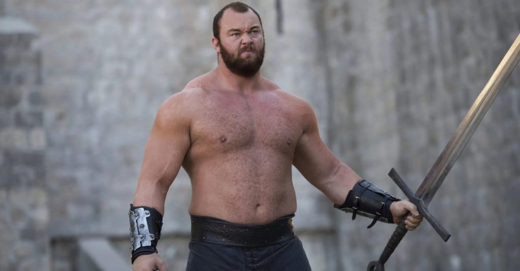 Montanha, de Game of Thrones, aparece 50 kg mais magro