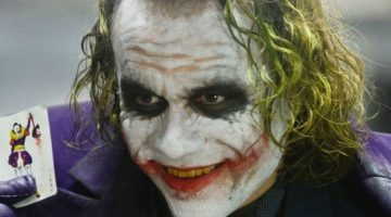 Absolute Batman: HQ traz influência do Coringa de Heath Ledger