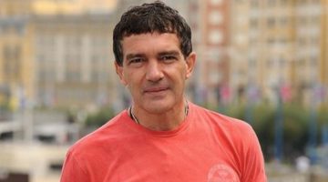 Vai participar ou não? Antonio Banderas vai embora do Brasil antes da final do Dança dos Famosos