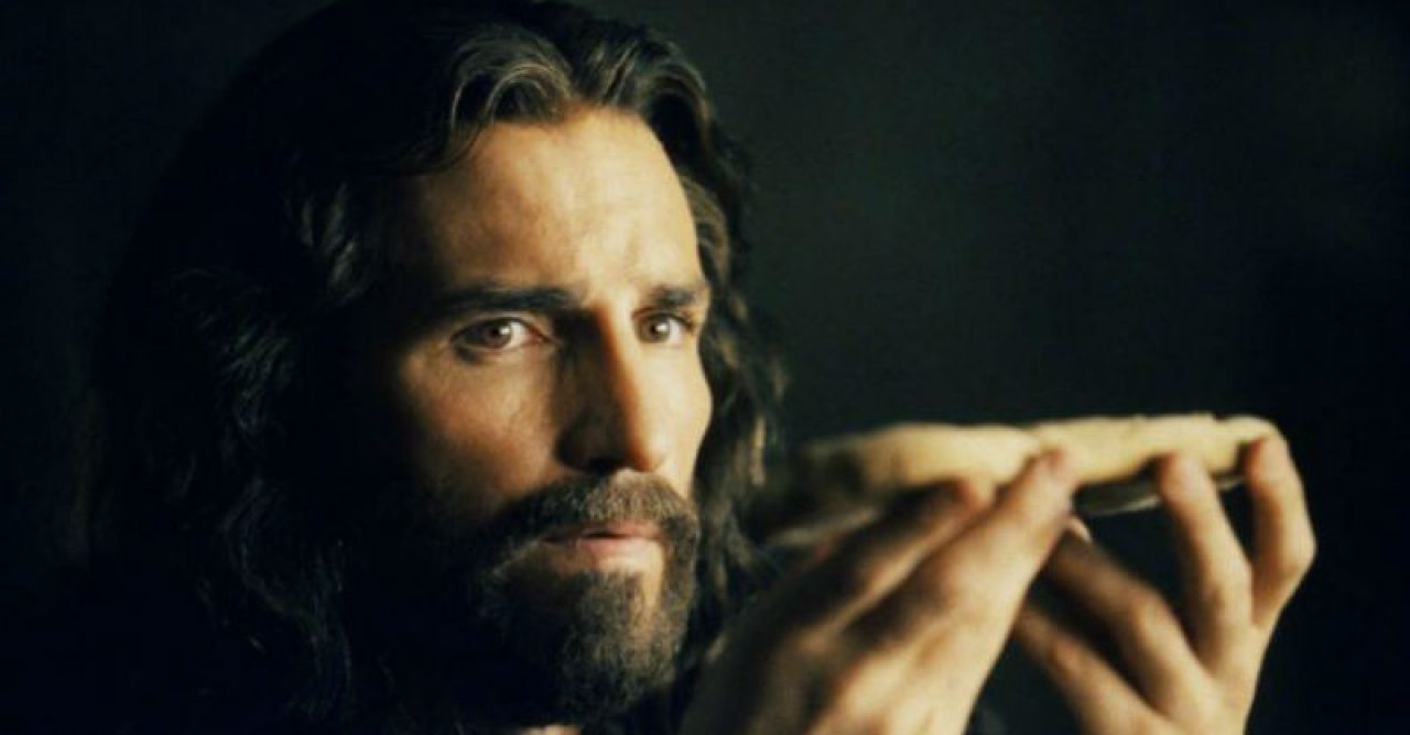 A Paixão de Cristo 2, de Mel Gibson, será ‘maior filme da história’, diz ator