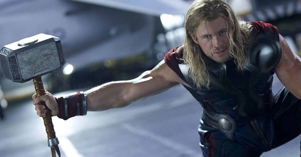 Thor 4: sem querer, dublê revela volta do Mjolnir no filme