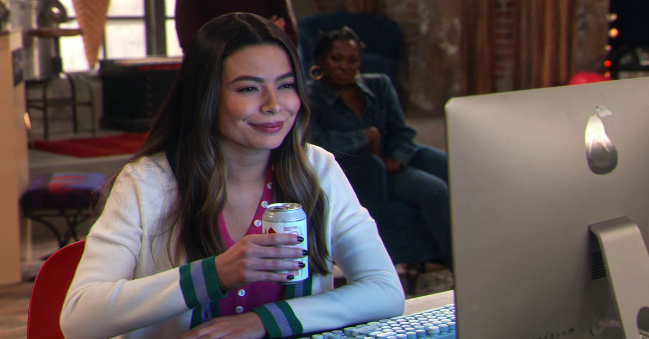 iCarly: fãs enlouquecem com Carly falando palavrão no reboot