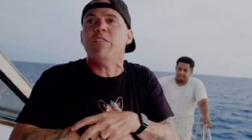 Imagens fortes: ator de Jackass é mordido por tubarão durante gravações