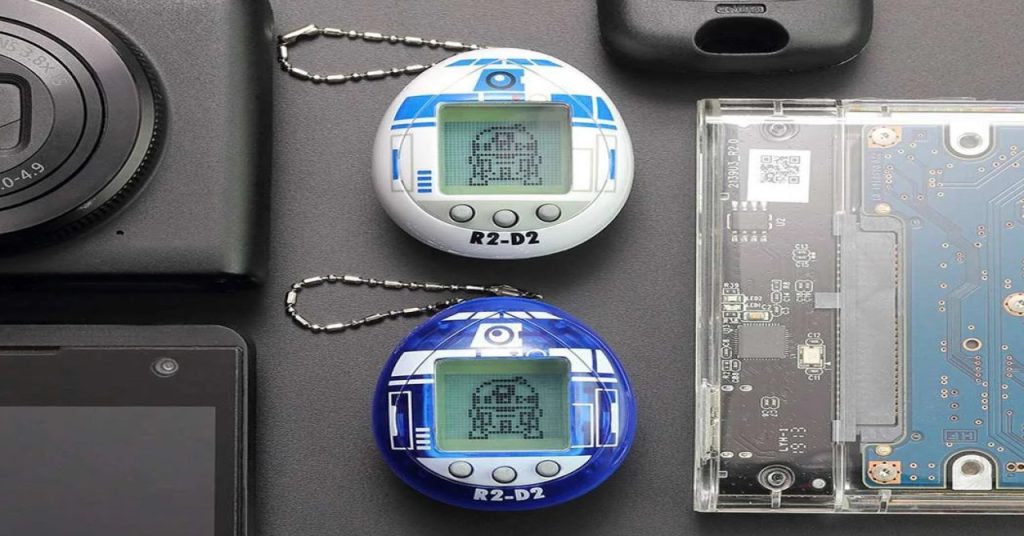 R2-D2, de Star Wars, ganha versão tamagotchi e entra em pré-venda