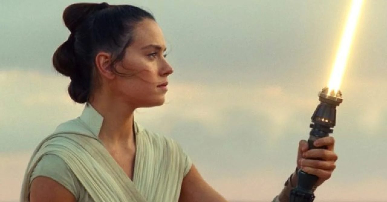 Novo desafio em Star Wars: roteirista de longa focado em Rey deixa projeto