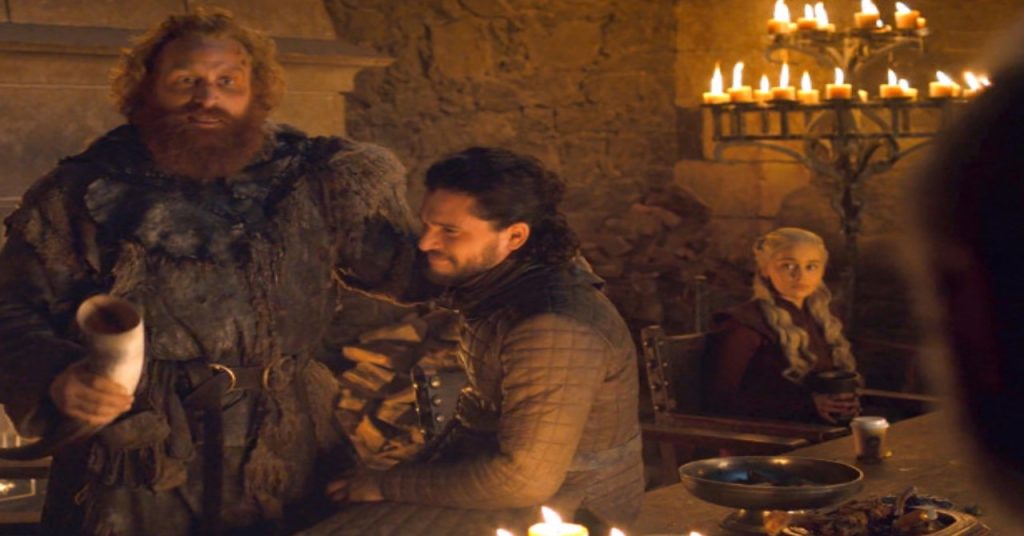 Game of Thrones: Kit Harington garante que erro do copo de café não foi culpa dele