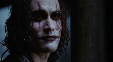 Tragédia de Alec Baldwin traz à lembrança a morte parecida de Brandon Lee