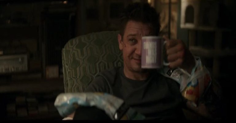 Gavião Arqueiro caneca do Thanos