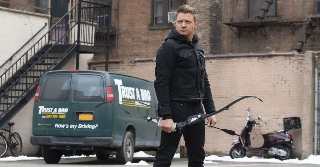 Vídeo mostra Jeremy Renner dirigindo o veículo que o atropelou