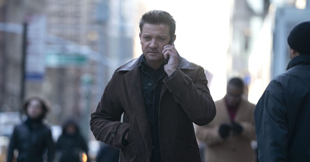 Jeremy Renner revela desafios após acidente que quase o matou