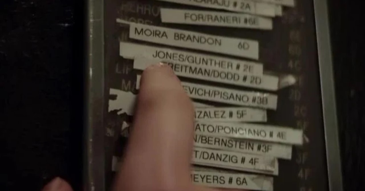 Roteirista aponta easter egg das HQs que ninguém flagrou em Gavião Arqueiro