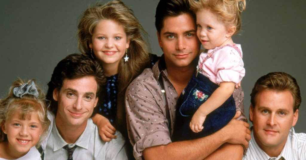 Bob Saget, ator de Três é Demais, é encontrado morto em quarto de hotel