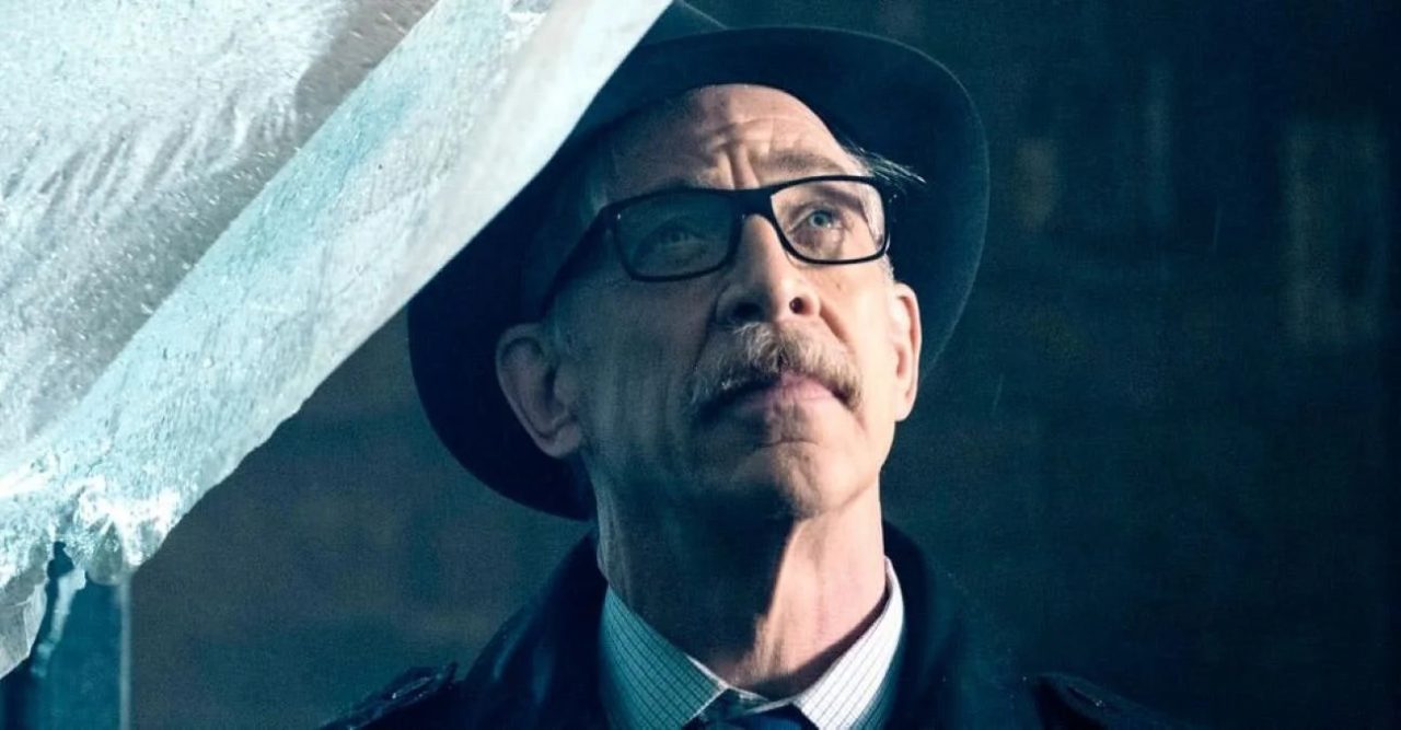 Batgirl: J.K. Simmons aparece como Comissário Gordon em fotos do set; veja
