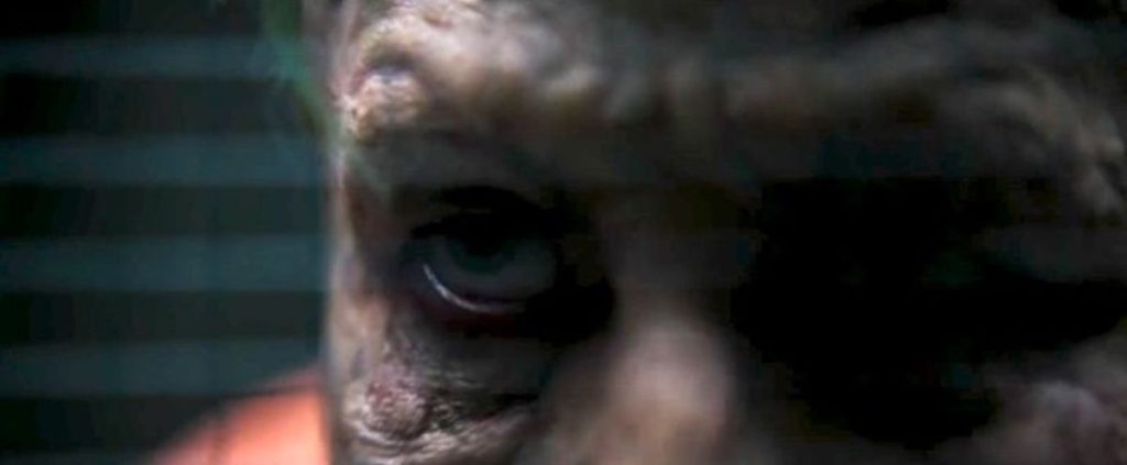 Diretor de Batman revela detalhes do passado trágico do Coringa e explica cicatrizes