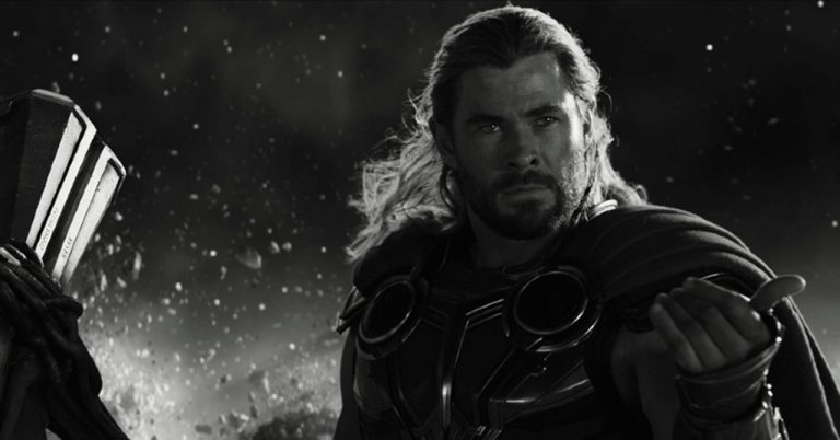thor: amor e trovão