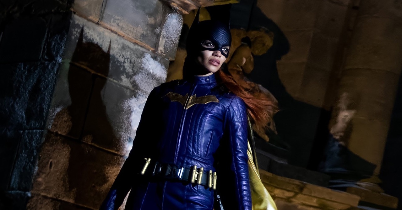 Leslie Grace quebra o silêncio sobre o cancelamento de Batgirl e mostra bastidores