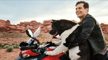 Henry Cavill anuncia paternidade e faz referência a Warhammer 40K