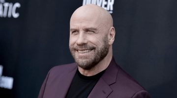 Crueldade! Oscar coloca John Travolta para anunciar homenagem aos falecidos