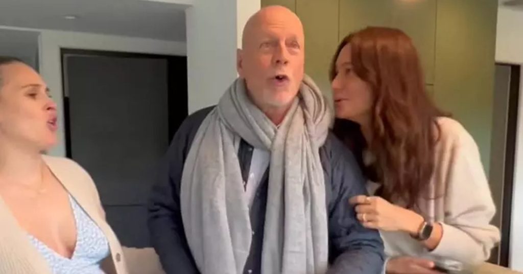 Bruce Willis celebra 68 anos em família e esposa chora muito: ‘não tenho escolha’