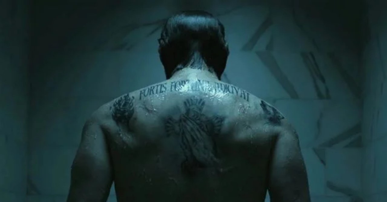 John Wick: o que significam as tatuagens nas costas do protagonista?