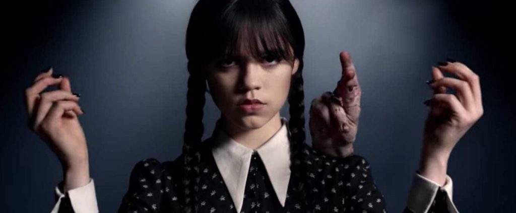 Wandinha: filmagens da 3ª temporada são paralisadas devido a lesão de atriz