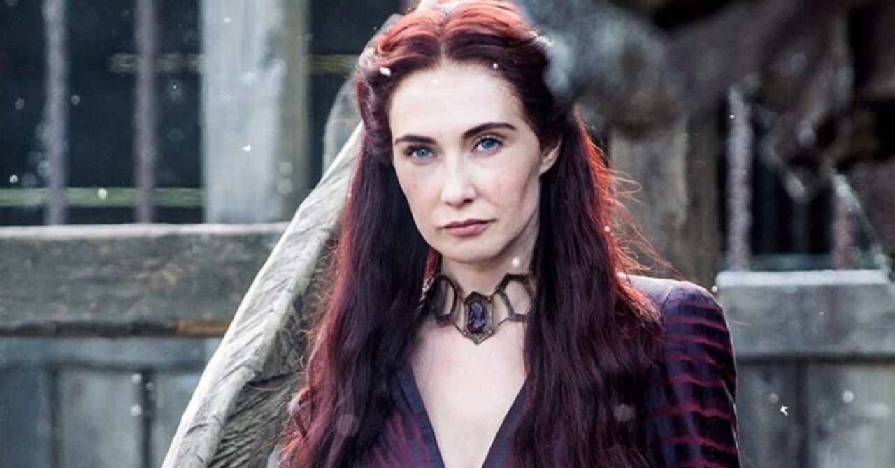 Game of Thrones: atriz de Melisandre acaba presa na Holanda