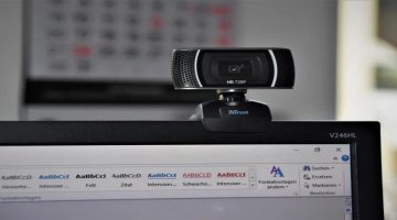 Como saber se tem alguém te espionando pela webcam?