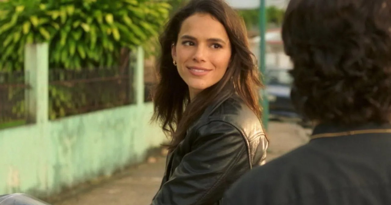Bruna Marquezine revela o elogio que recebeu de Chris Hemsworth