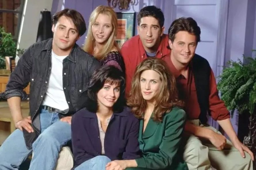 Jennifer Aniston guardou todos os looks de Friends, revela Courtney Cox