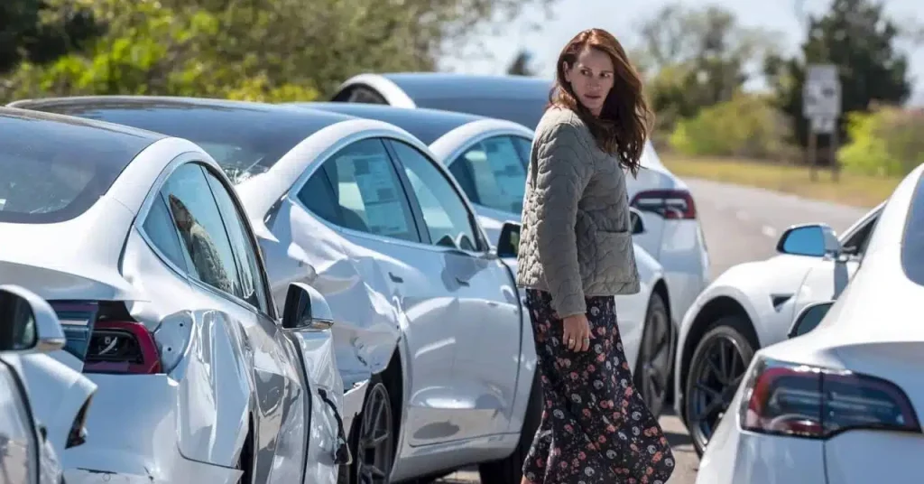 Elon Musk comenta cena impactante com Teslas em O Mundo Depois de Nós