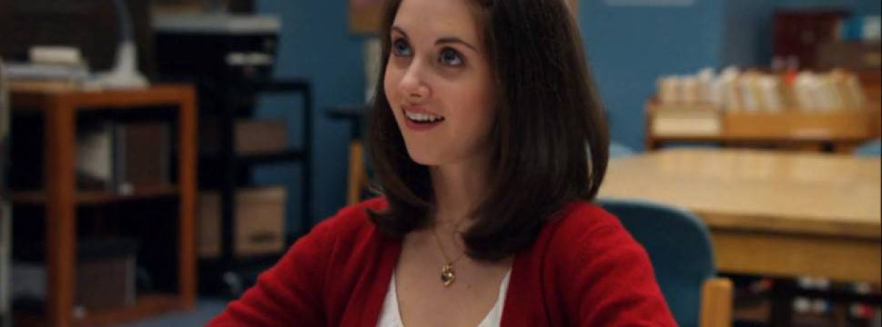 Alison Brie diz o que achou após ler o roteiro do aguardado filme de Community