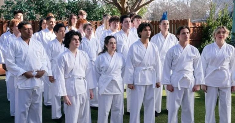Cobra Kai - 6