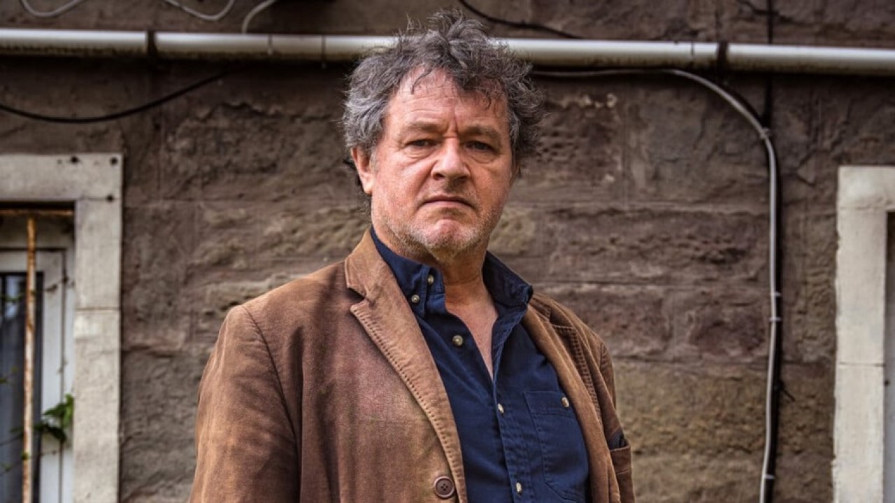 Morre o ator Brian McCardie, que estrelou Outlander, aos 59 anos de idade