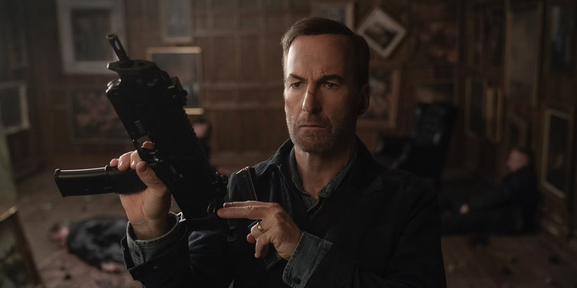 Anônimo 2: Bob Odenkirk anuncia sequência eletrizante