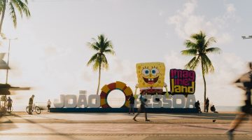 Imagineland celebra 25 anos do Bob Esponja com inflável gigante