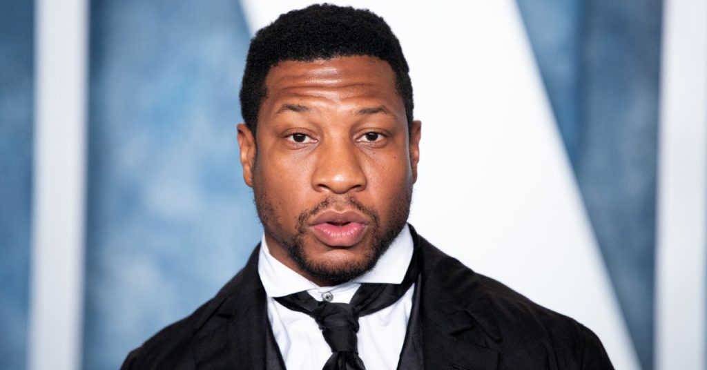 Jonathan Majors receberá prêmio por ‘inspirar pessoas’
