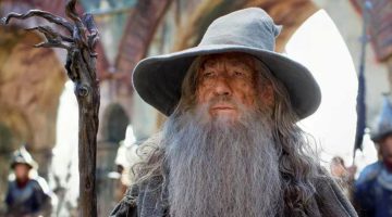 Ian McKellen sofre grave acidente no palco e peça precisa ser interrompida na metade