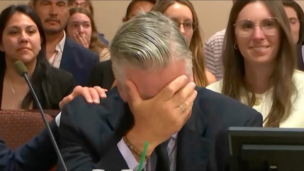 Entenda como defesa de Alec Baldwin libertou o ator no caso Rust