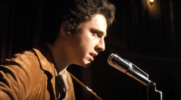Timothée Chalamet é Bob Dylan em novo trailer