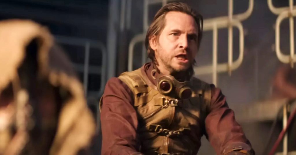 Aaron Stanford comemora traje de Pyro em Deadpool & Wolverine