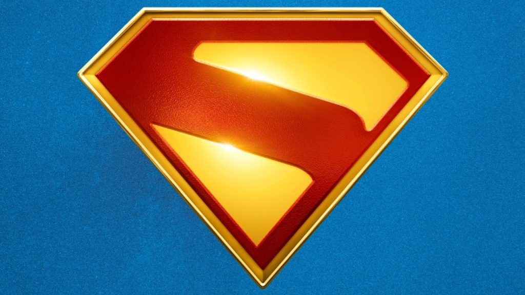 James Gunn revela logotipo do novo filme do Superman