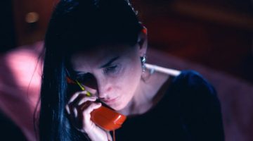 The Substance: novo filme de terror com Demi Moore ganha teaser assustador