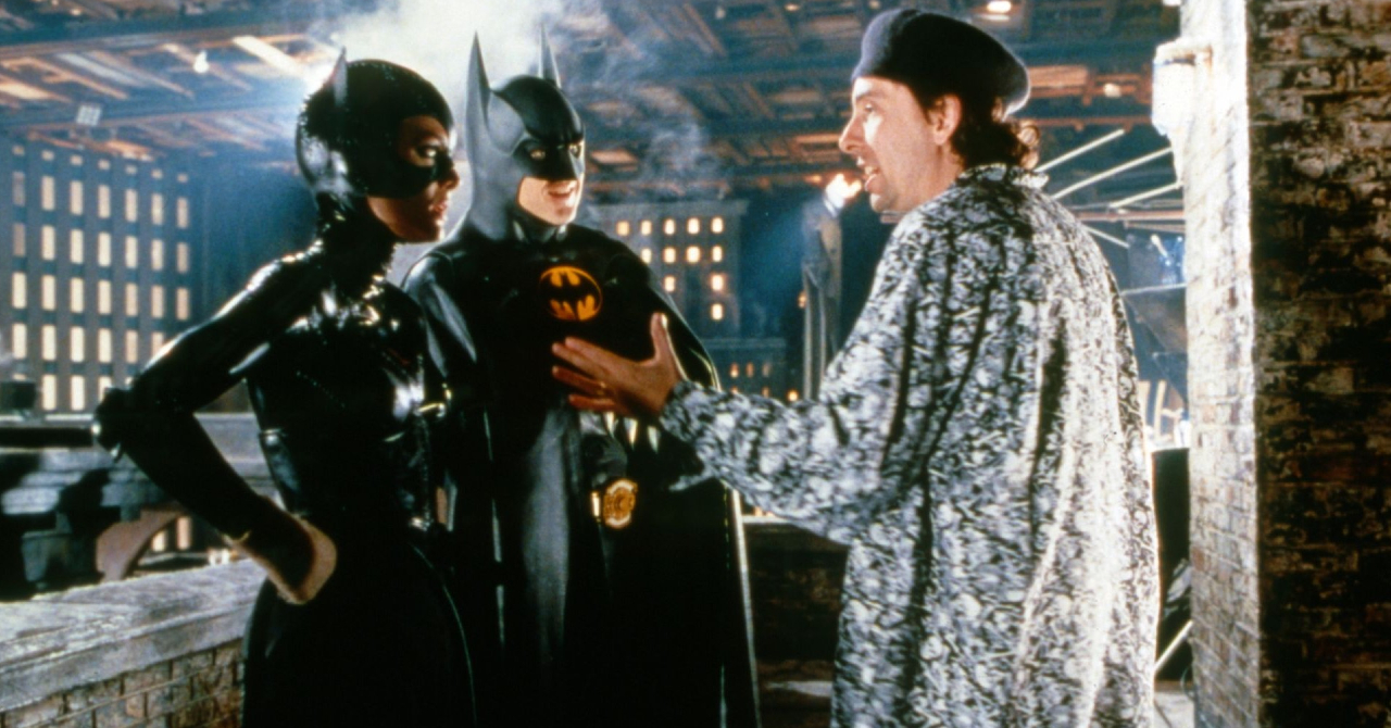 Tim Burton descarta retorno ao universo dos super-heróis: “Não é algo que me interessa no momento”