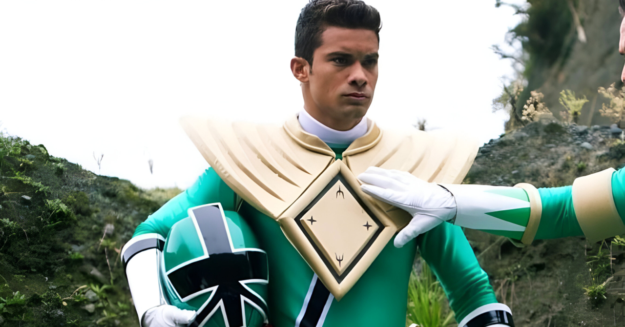 Ator de Power Rangers está foragido da polícia após agredir um idoso de andador