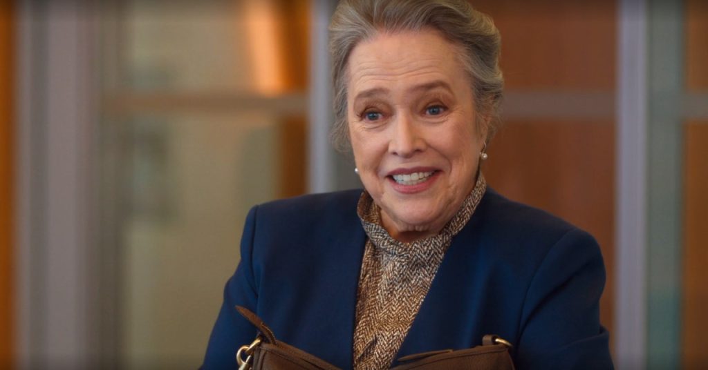 Kathy Bates anuncia possibilidade de aposentadoria: “Esta é minha última dança”
