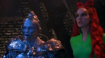 Arnold Schwarzenegger e Uma Thurman se reencontram e deixam recado para Batman