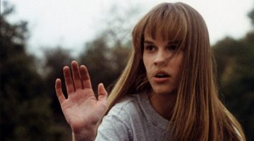 Por que Hilary Swank não deve retornar em Cobra Kai?