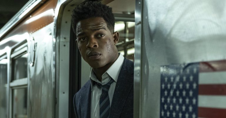 Lanternas Lanterns HBO Stephan James