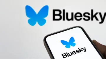Bluesky surge na App Store como alternativa ao X após apoio de Musk a Trump
