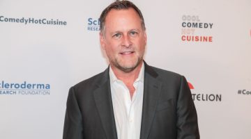 Dave Coulier, de Três é Demais, revela diagnóstico de linfoma não-Hodgkin no estágio 3
